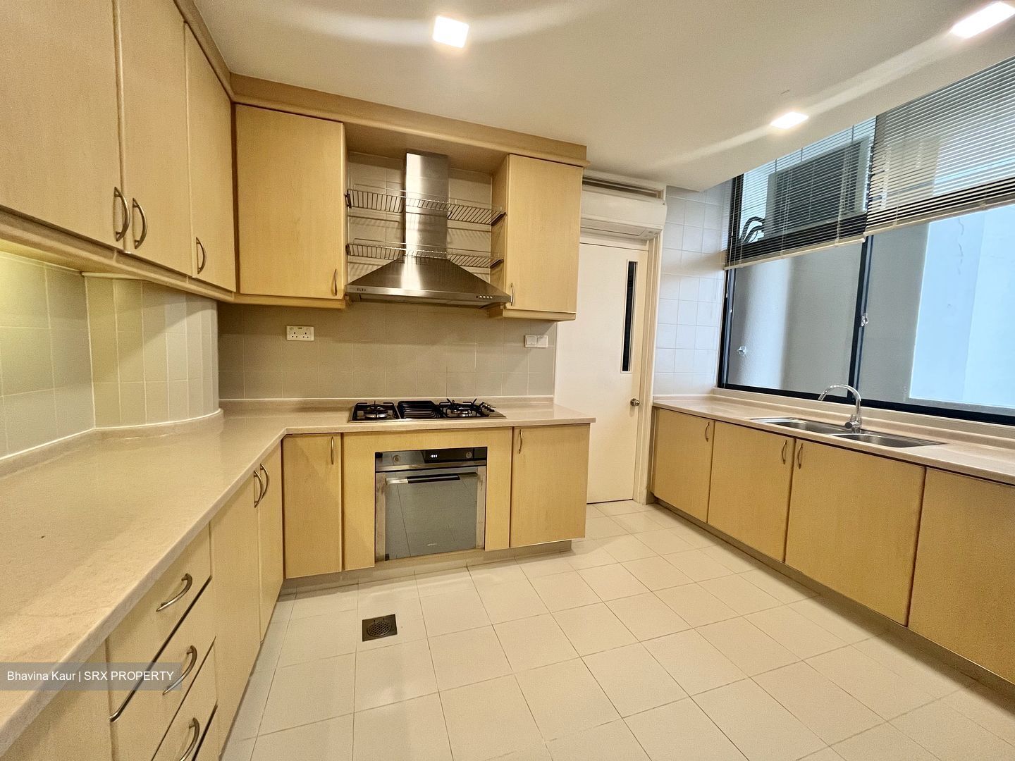 The Colonnade (D10), Condominium #395728831